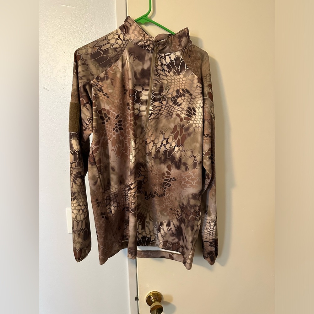 Kryptek Long Sleave. Size: Large. Never Worn.